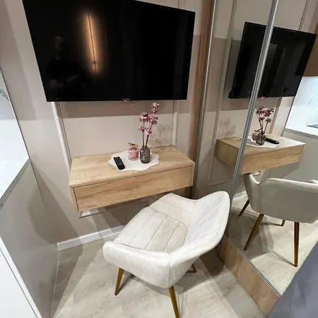 Kensington - Centrum, Polna, Jezyce Self Check-in 24h 포즈난